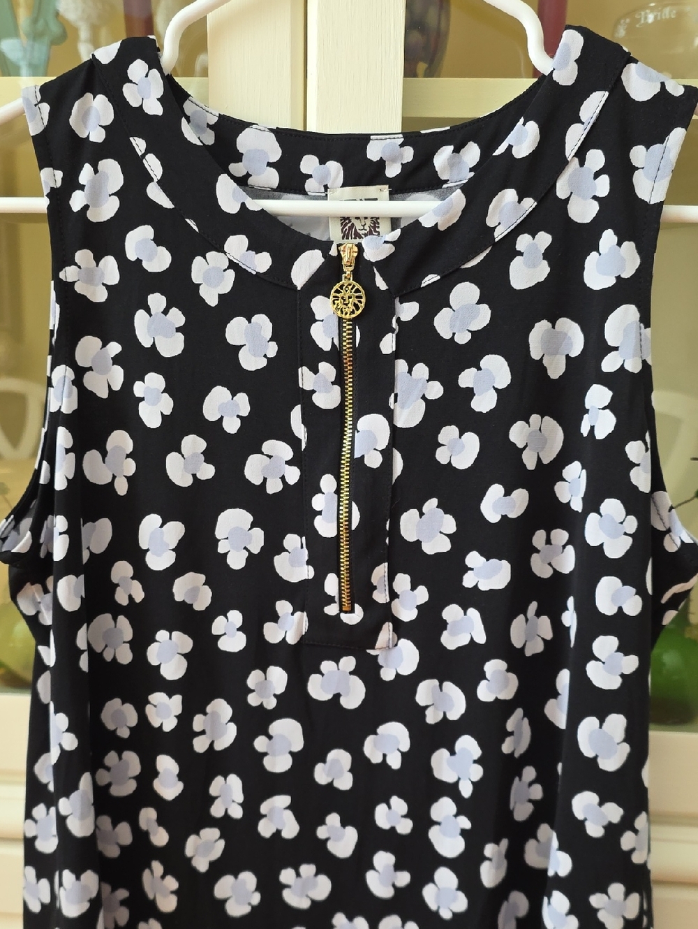 Anne Klein Black Floral Zip-Front Sleeveless Tank